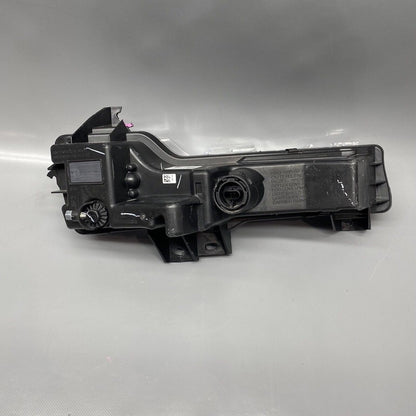 1077391-00-F TESLA MODEL 3 FOG LIGHT LEFT DRIVER 2017 2018 2019 2020 2021 2022 1077391-00-F