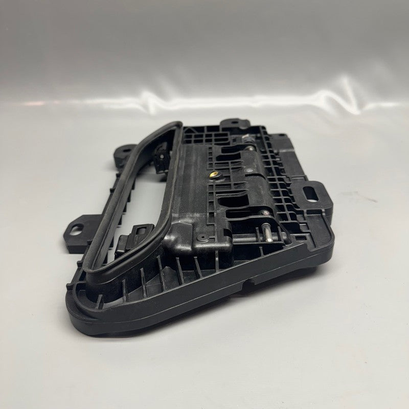 1100300-S0-A TESLA MODEL S DOOR HANDLE RIGHT FRONT GEN3 2016 2017 2018 2019 2020 1100300-S0-A