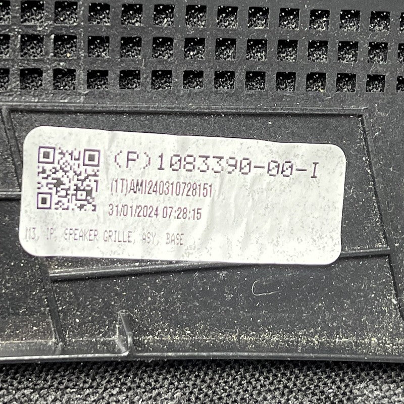 1083390-00-i TELSA MODEL 3 DASH INSTRUMENT PANEL DEFROSTER GRILLE 2017 2018 2019 2020 OEM