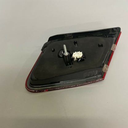 W212 MERCEDES  BENZ E63 TRUNK TAIL LIGHT RIGHT PASSENGER 2014 2015 2016 AMG OEM