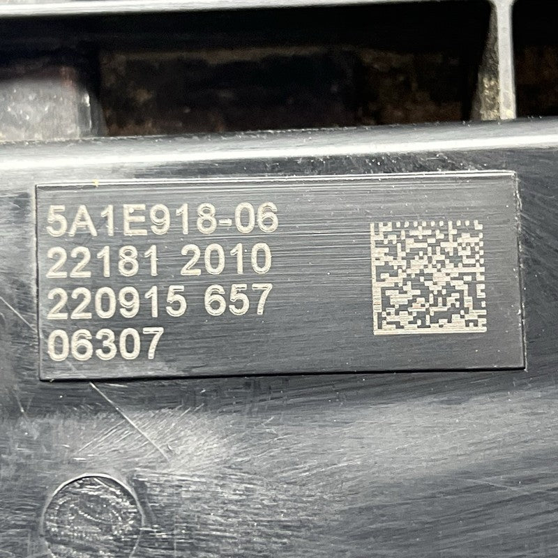 5A1E918 BMW I4 LOWER SHUTTER 430 M440 OEM 5A1E918