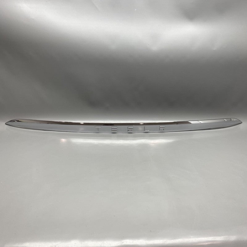 1035369-00-D TESLA MODEL X GATE CHROME TRIM 1035369-00-D 2016 2017 2018 2019 OEM 