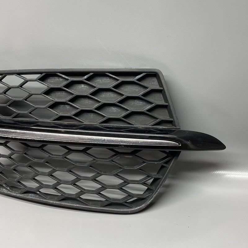 8R0807682N AUDI Q5 FRONT BUMPER LOWER RIGHT GRILLE 8R0807682N 2013 2014 2015 2016 2017 OEM
