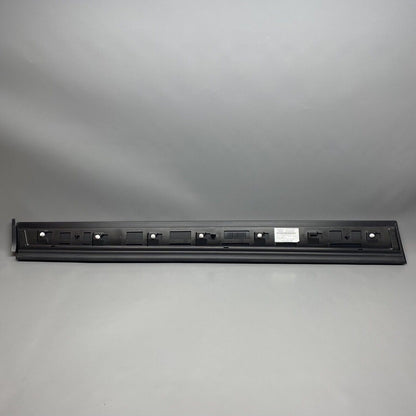 9Y0837096 PORSCHE CAYENNE DOOR MOLDING RIGHT LOWER FRONT 2019 2020 2021 OEM 9Y0837096