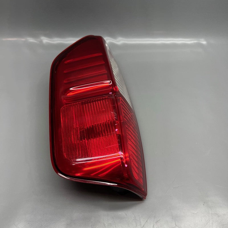 NISSAN FRONTIER TAIL LIGHT RIGHT PASSENGER 2005-2009 2010 2011 2012 20