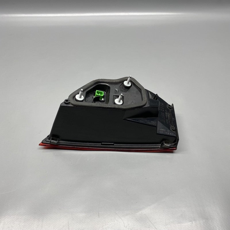 HK83-15K272-AA JAGUAR F-PACE INNER TAIL LIGHT HK83-15K272-AA 2017 2018 2019 OEM 