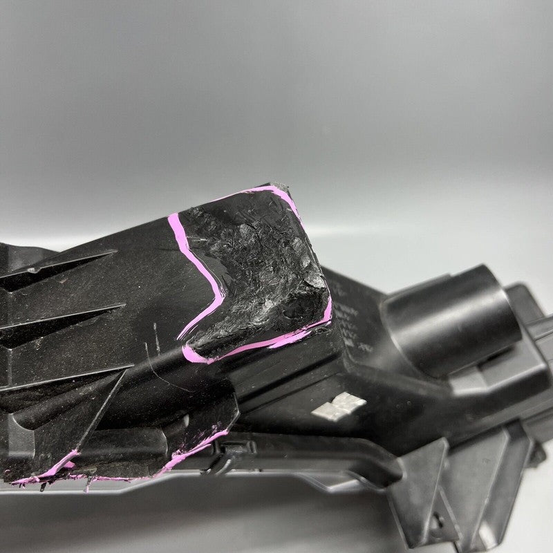 1077392-00-F TESLA MODEL 3 FOG LIGHT RIGHT PASSENGER 2017 2018 2019 2020 2021 2022 OEM 3 PIN