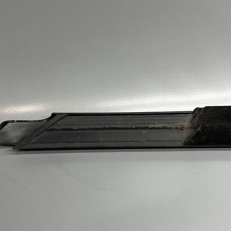 99153708601 PORSCHE 911 CAYMAN 718 DOOR MOLDING RIGHT FRONT 2017-2023 OEM 99153708601