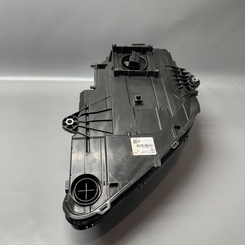 95B941010BD PORSCHE MACAN HEADLIGHT RIGHT PASSENGER 95B941010BD 2019 2020 2021 FULL LED OEM