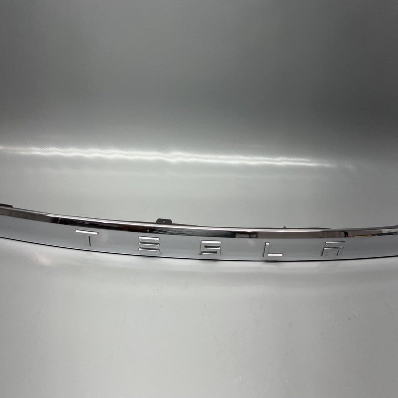 1008856-00-C TESLA MODEL S CHROME LIFTGATE APPLIQUE 2012 2013 2014 2015 OEM 1008856-00-C