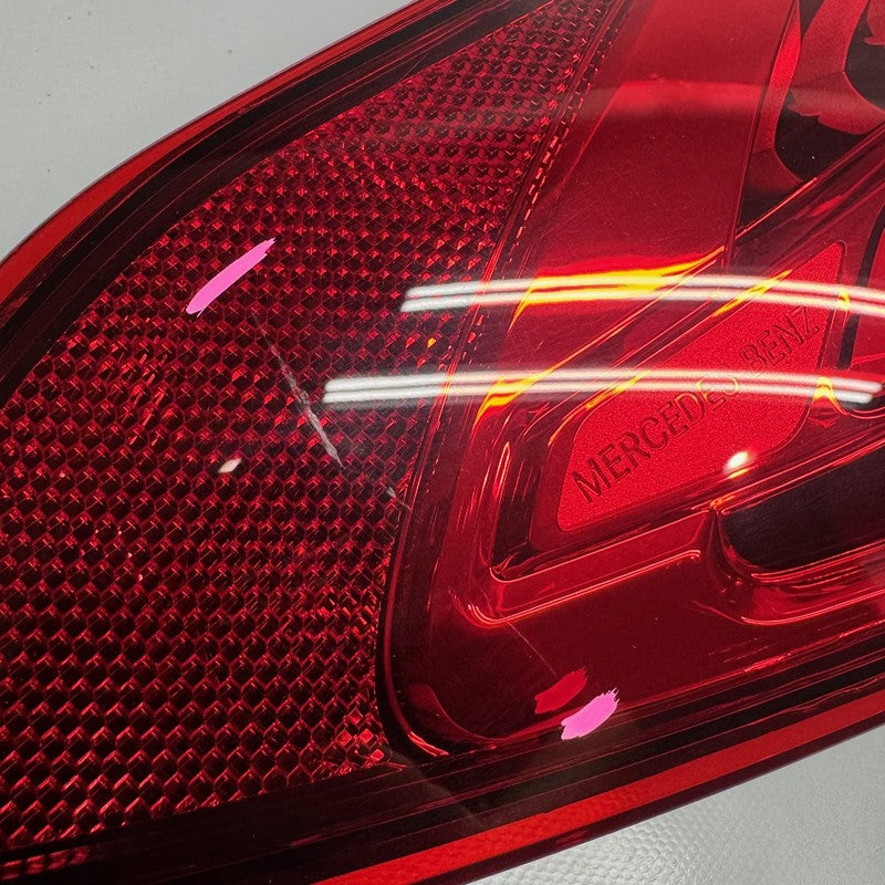 MERCEDES BENZ C300 TAIL LIGHT LEFT DRIVER 2022 2023 LED 2024 LED C43 O
