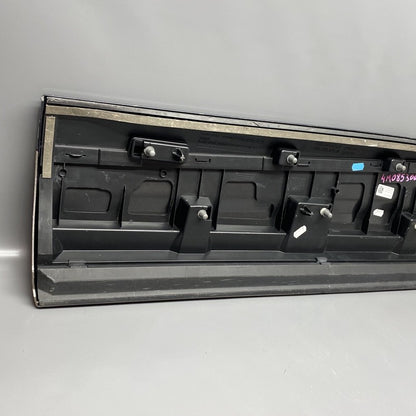 4M0853060G AUDI Q7 DOOR MOLDING RIGHT REAR 4M0853060G 2017 2018 2019 OEM
