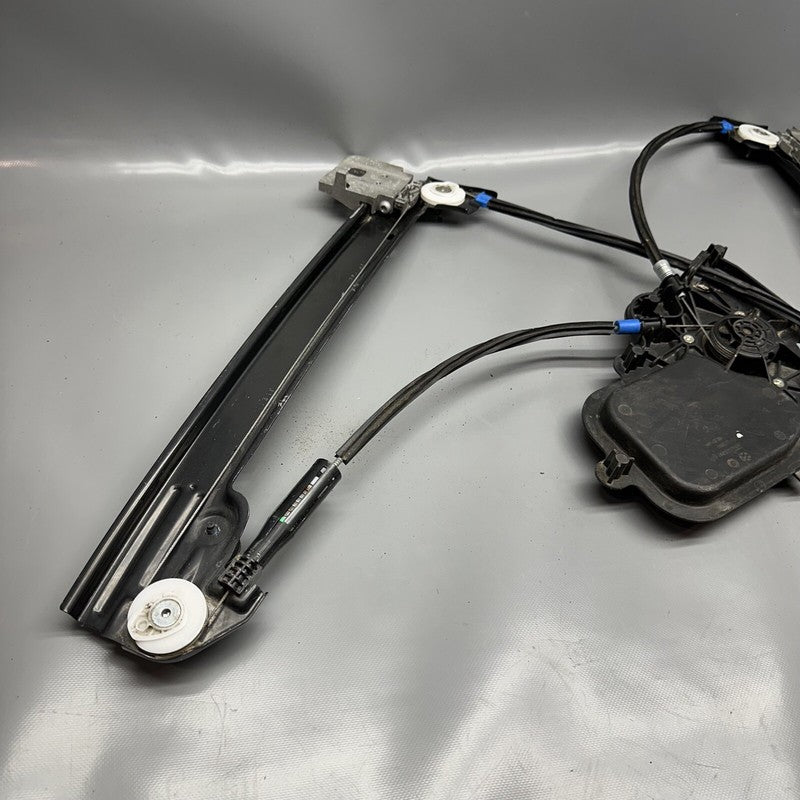 1096620-10-F TESLA MODEL 3 WINDOW REGULATOR LEFT FRONT 2017 2018 2019 2020 OEM 1096620-10-F