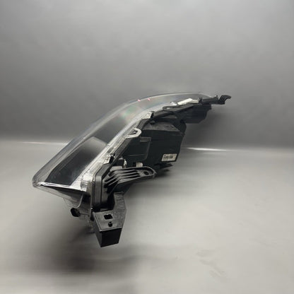 81110-0a230 2022 2023 2024 TOYOTA COROLLA CROSS HEADLIGHT RIGHT PASSENGER LED OEM 