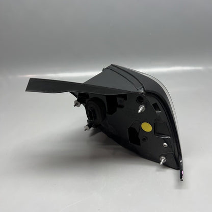 1502086-00-D TESLA MODEL Y TAIL LIGHT LEFT DRIVER 2020 2021 2022 2023 2024 OEM 1502086-00-D