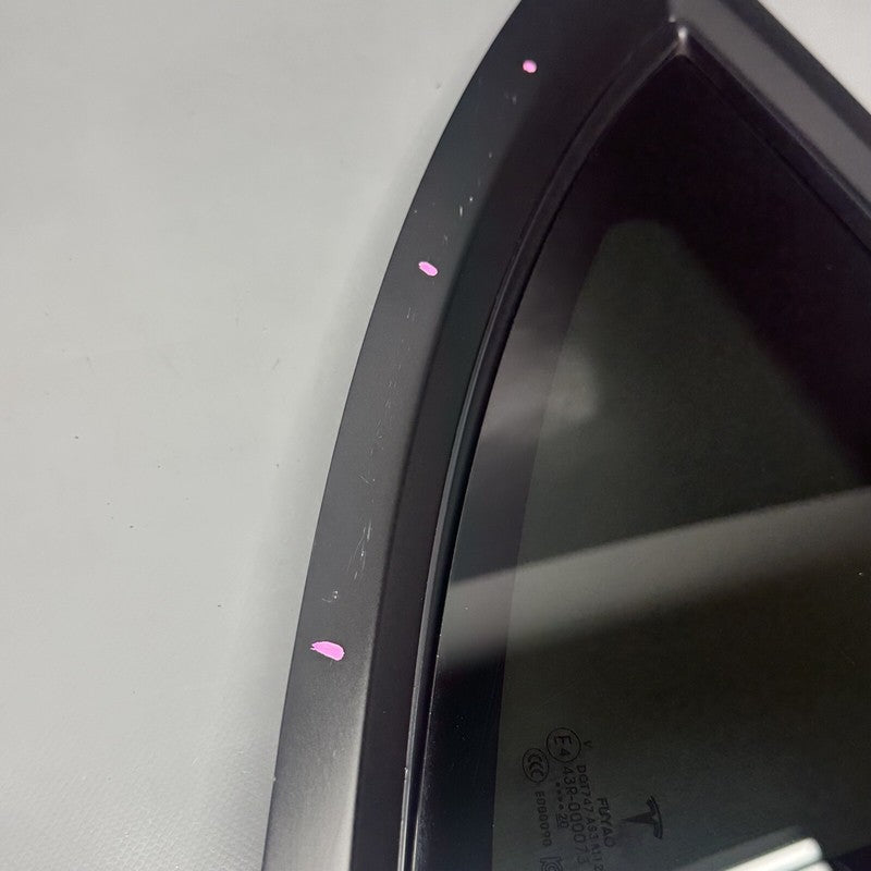 1495741-00-E TESLA MODEL Y QUARTER GLASS RIGHT REAR 2020 2021 2022 2023 OEM 1495741-00-E