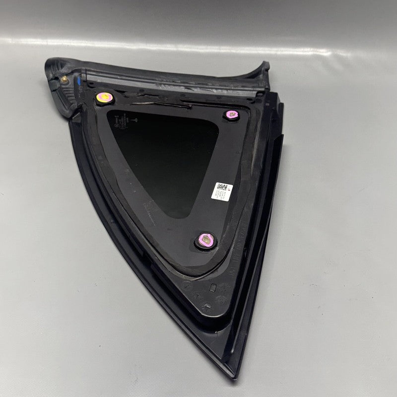 1495741-00-E TESLA MODEL Y QUARTER GLASS RIGHT REAR 2020 2021 2022 2023 OEM 1495741-00-E