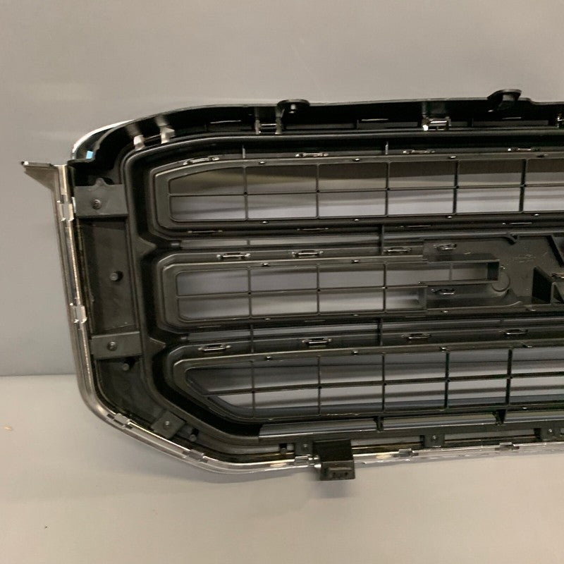 84119634 GMC YUKON GRILLE 2015 2016 2017 2018 2019 CHROME OEM 84119634