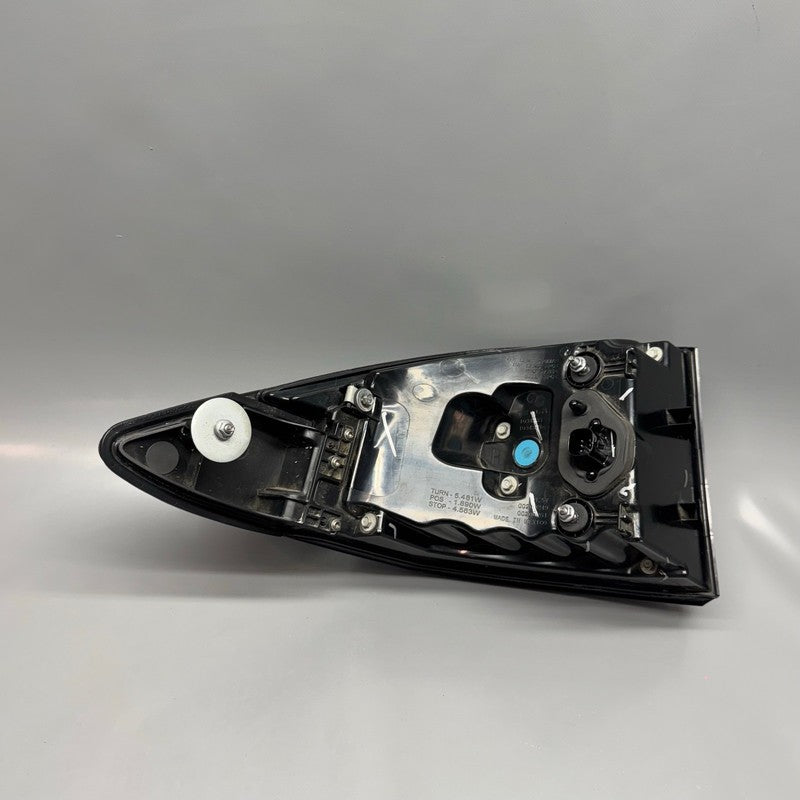 TESLA MODEL X TAIL LIGHT RIGHT PASSENGER 2016 2017 2018 2019 2020 OEM