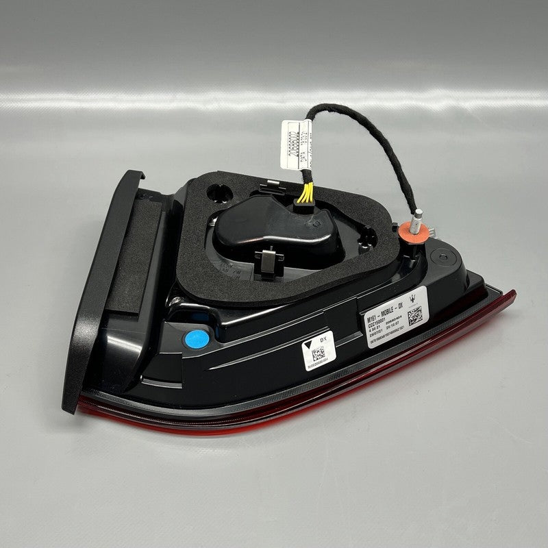 CCC150001 MASERATI LEVANTE INNER TAIL LIGHT RIGHT SIDE 2017 18 19 20 21 2022 OEM CCC150001