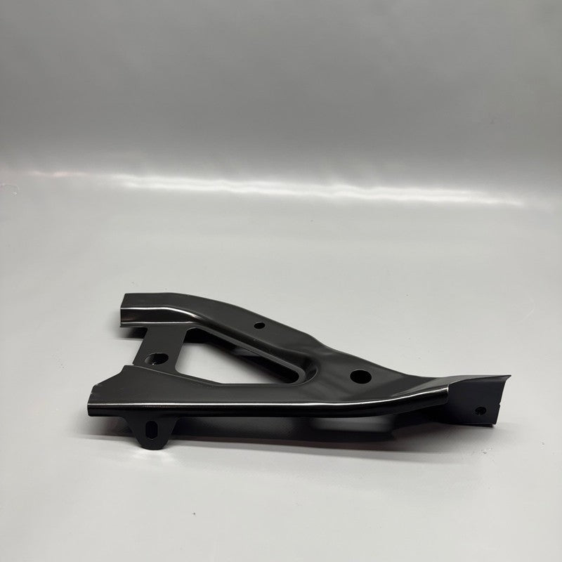 TESLA MODEL Y FEDNER BRACKET LEFT DRIVER 2020 2021 2022 2023 2024 OEM