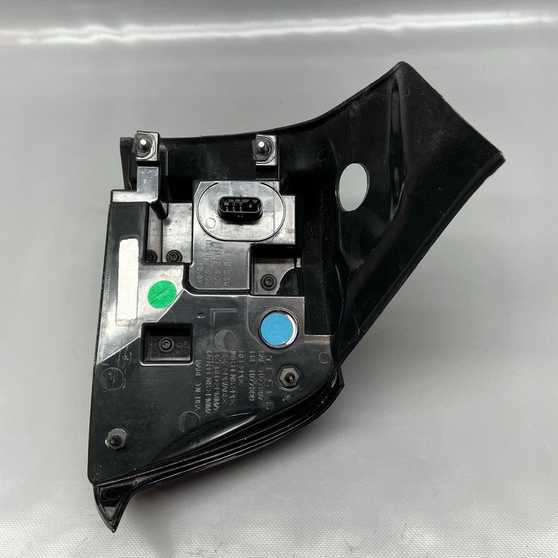 TESLA MODEL 3 TAIL LIGHT LEFT DRIVER 2017 2018 2019 2020 2021 2022 202