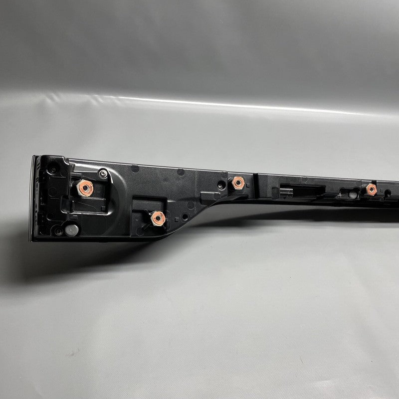 PORSCHE CAYENNE REAR REFLECTOR PANEL 9Y0945081S 2019 2020 2021 2022 OE