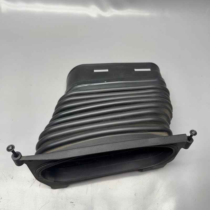 MERCEDES BENZ G63 ENGINE AIR DUCT LEFT 2019-2021 2022 2023 2024 OEM A1