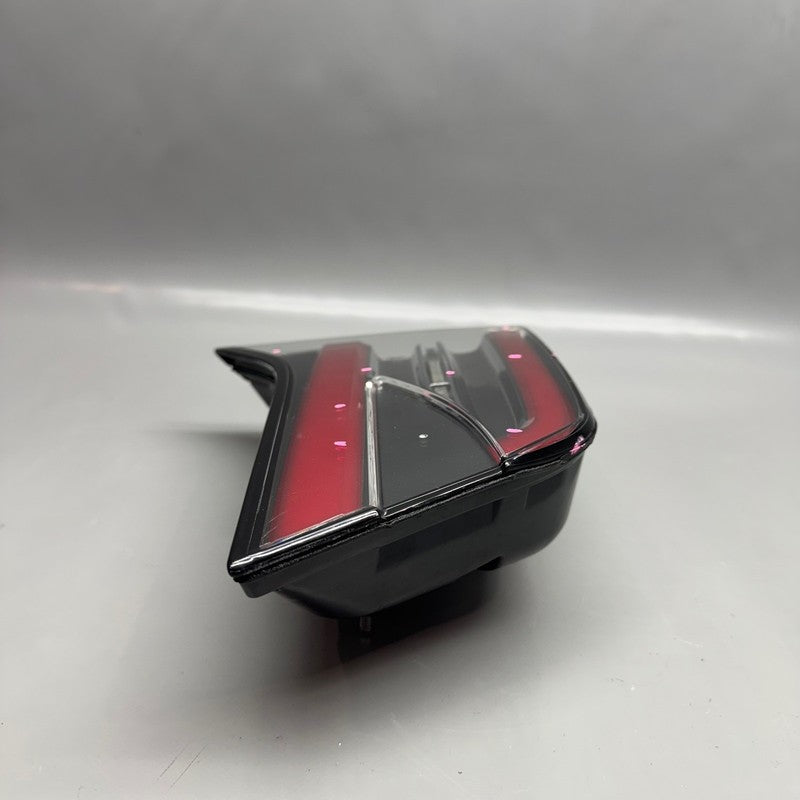 TESLA MODEL X TAIL LIGHT LEFT DRIVER 2016 2017 2018 2019 2020 OEM 1034