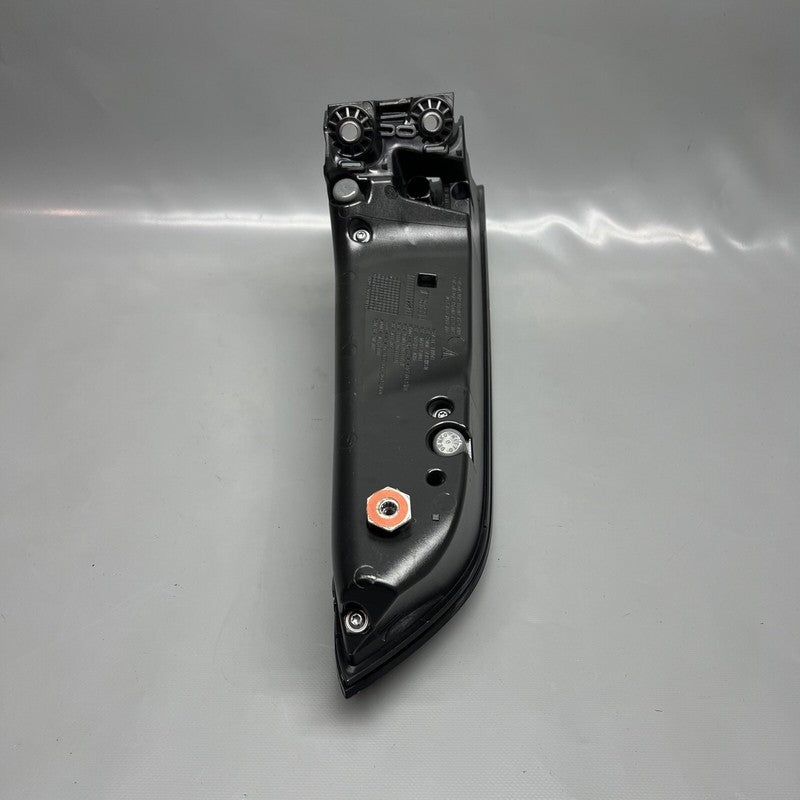 9Y0945096J PORSCHE CAYENNE TAIL LIGHT RIGHT PASSENGER 2019 20 21 22 2023 LED OEM 9Y0945096J