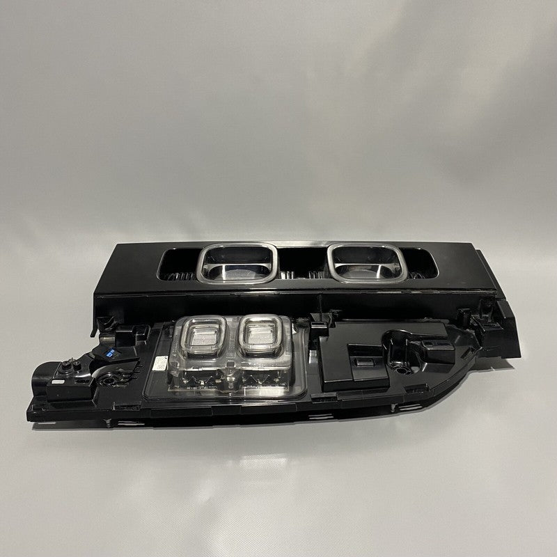 LAND ROVER DEFENDER TAIL LIGHT RIGHT PASSENGER LED 2020 2021 LR129773