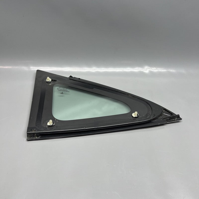 43R-004529 TESLA MODEL 3 QUARTER GLASS RIGHT REAR 2017 2018 2019 2020 OEM 43R-004529