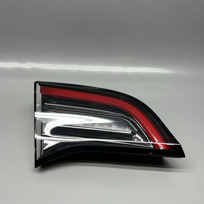1502088-00-B TESLA MODEL 3 Y TAIL LIGHT INNER LEFT 2017 2018 2019 2020 2021 2022 2023 2024 