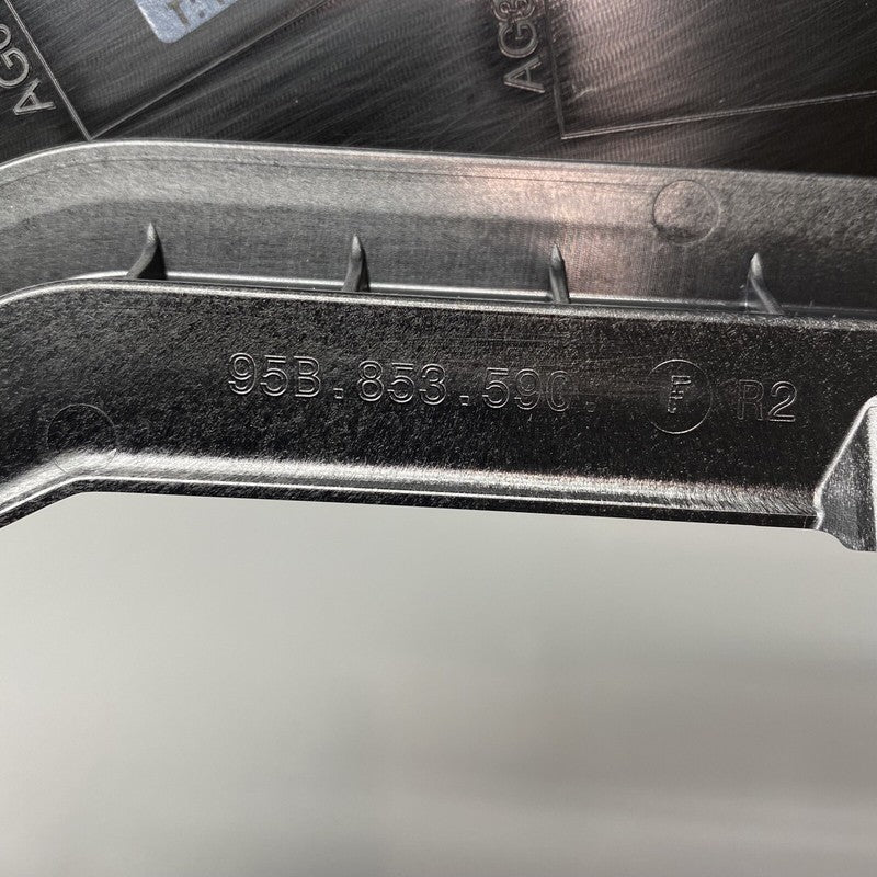 95B853590F PORSCHE MACAN DOOR APPLIQUE MOLDING RIGHT REAR OEM 2015 2016 2017 2018 2019 2020