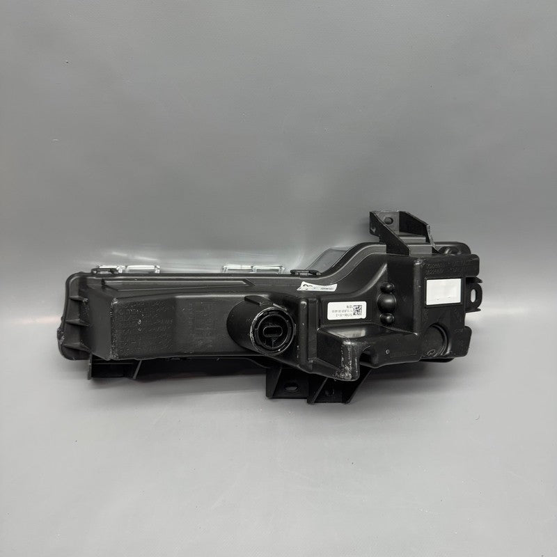 1507929-00-D TESLA MODEL Y FOG LIGHT RIGHT PASSENGER 2020 2021 2022 2023 2024 OEM