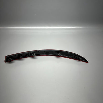 89A945106 AUDI Q4 E-TRON REFLECTOR LEFT REAR 2022 2023 2024 OEM 89A945105