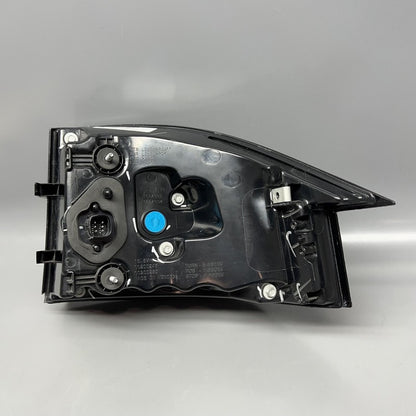 1034332-00-B TESLA MODEL X TAIL LIGHT LEFT DRIVER 2016 17 18 19 2020 LED OEM 1034332-00-B