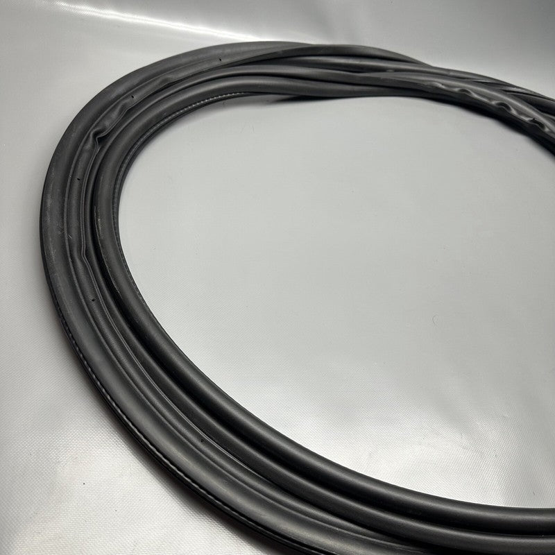 1497681-00-B TESLA MODEL Y LIFTGATE RUBBER GASKET 2020 2021 2022 2023 OEM 1497681-00-B