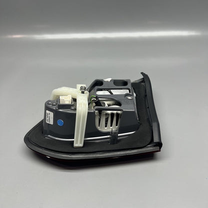 A2059061702 MERCEDES BENZ C300 WAGON TRUNK TAIL LIGHT LEFT DRIVER 2015 2016 2017 2018 OEM