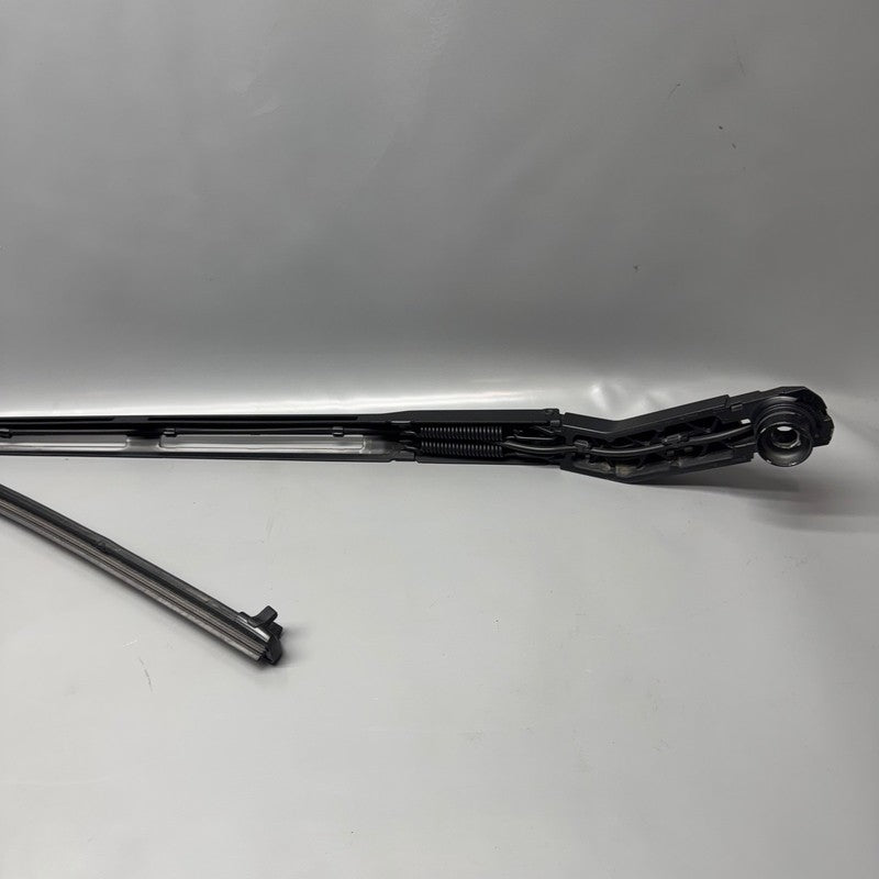 TESLA CYBERTRUCK WINDSHIELD WIPER 2024 2025 OEM 1853255-98-D