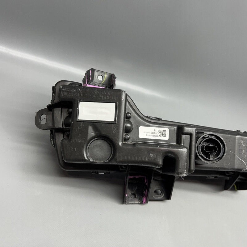 1507928-00-D TESLA MODEL Y FOG LIGHT LEFT DRIVER 2020 2021 2022 2023 2 PIN 1507928-00-D