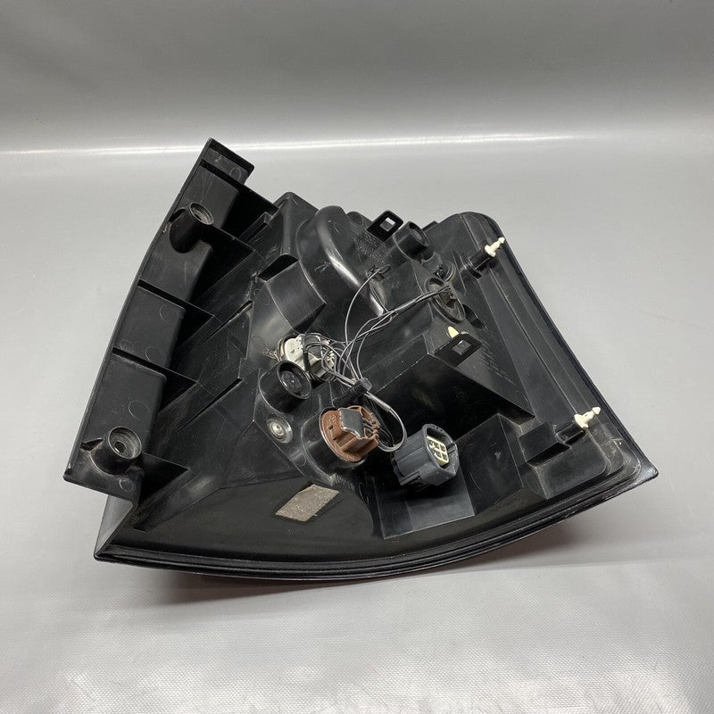 A056008 RANGE ROVER SPORT TAIL LIGHT LEFT DRIVER SIDE A056008 2010 2011 OEM