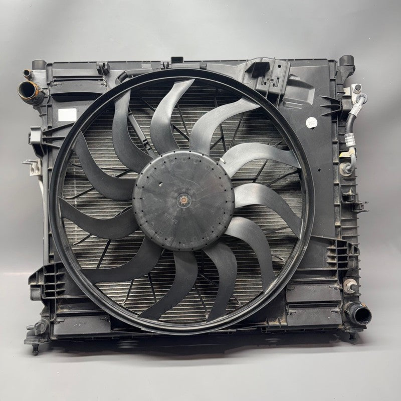 A0995001303 MERCEDES BENZ  GLS450 COOLING RADIATOR 2012-2014 2015 2016 2017 2018 2019 OEM