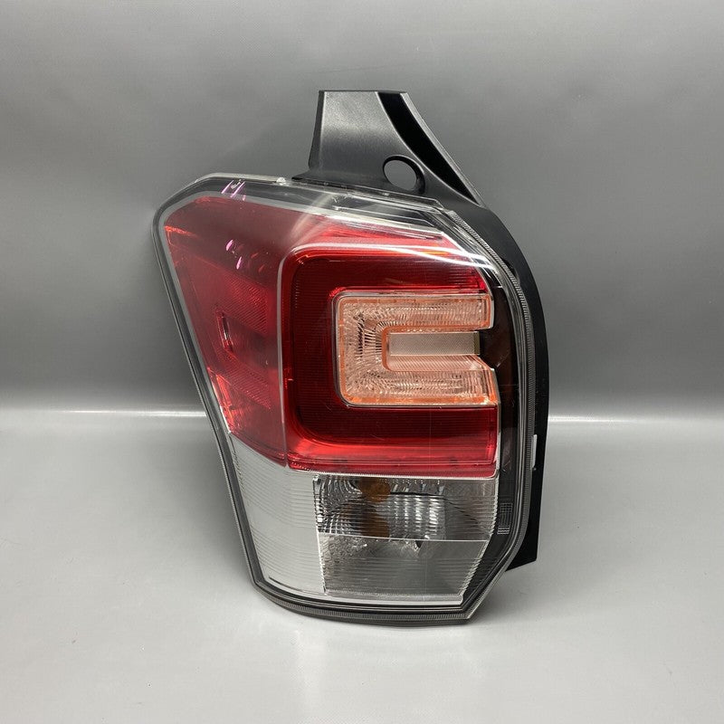 84201-SG150 SUBARU FORESTER TAIL LIGHT LEFT DRIVER 84201-SG150 2017 2018 OEM