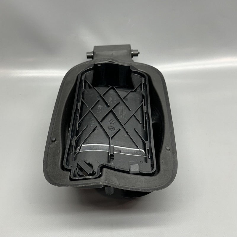 8V4809906 AUDI A3 SPORTBACK E-TRON FUEL POCKET 2016 2017 2018 OEM 8V4809906