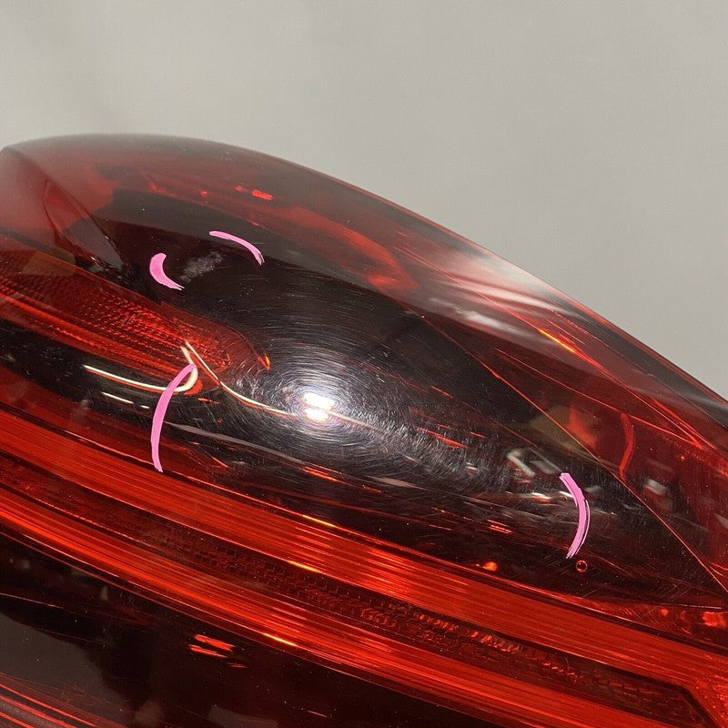 7P5945208R PORSCHE CAYENNE TAIL LIGHT RIGHT PASSENGER 7P5945208R 2015 2016 2017 LED OEM