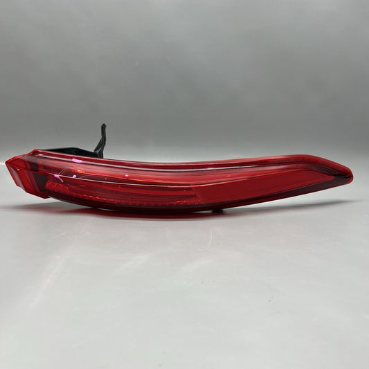 TOYOTA VENZA TAIL LIGHT RIGHT PASSENGER 2021 2022 2023 OEM