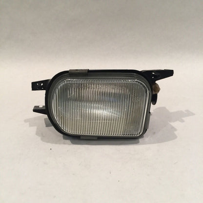 151000-00 MERCEDES BENZ CL500 FOG LIGHT RIGHT PASSENGER 151000-00 2000 2001 2002 2003 OEM