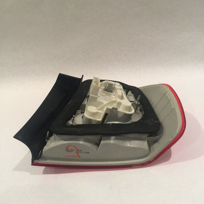 7 154 157 BMW 328 335 LEFT DRIVER TAIL LIGHT 2009 2010 2011 OEM