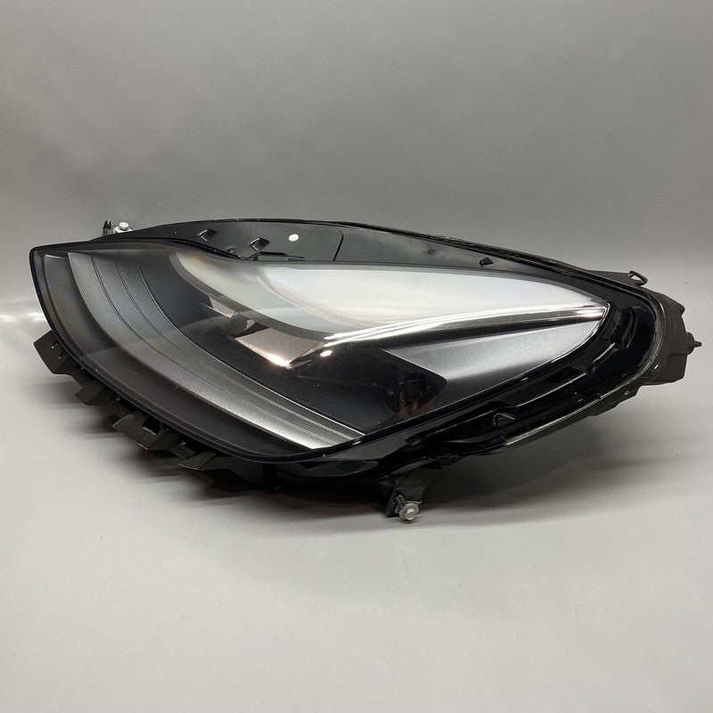 1514952-00-C TESLA MODEL 3 Y HEADLIGHT LEFT DRIVER LED 2021 2022 2023 OEM 1514952-00-C